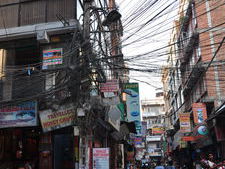 elektrikáři v Kathmandu nemají lehkou práci|739|1113|