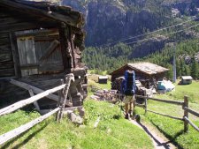 cestička mezi Furi a Zermattem|1024|768|